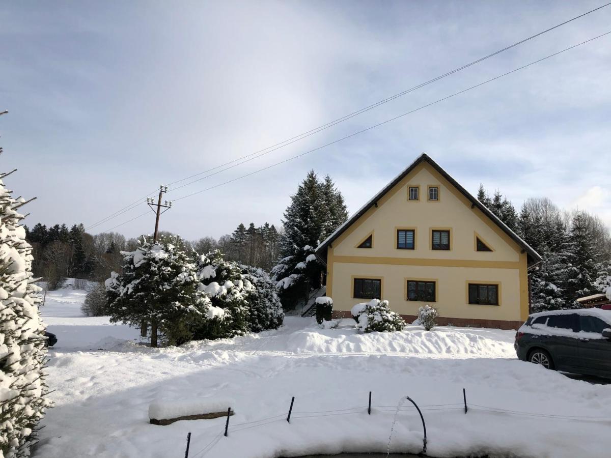 Ubytování Chotěvice Hostinné Exterior foto